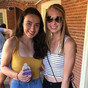 Meet your Posher, Elaina